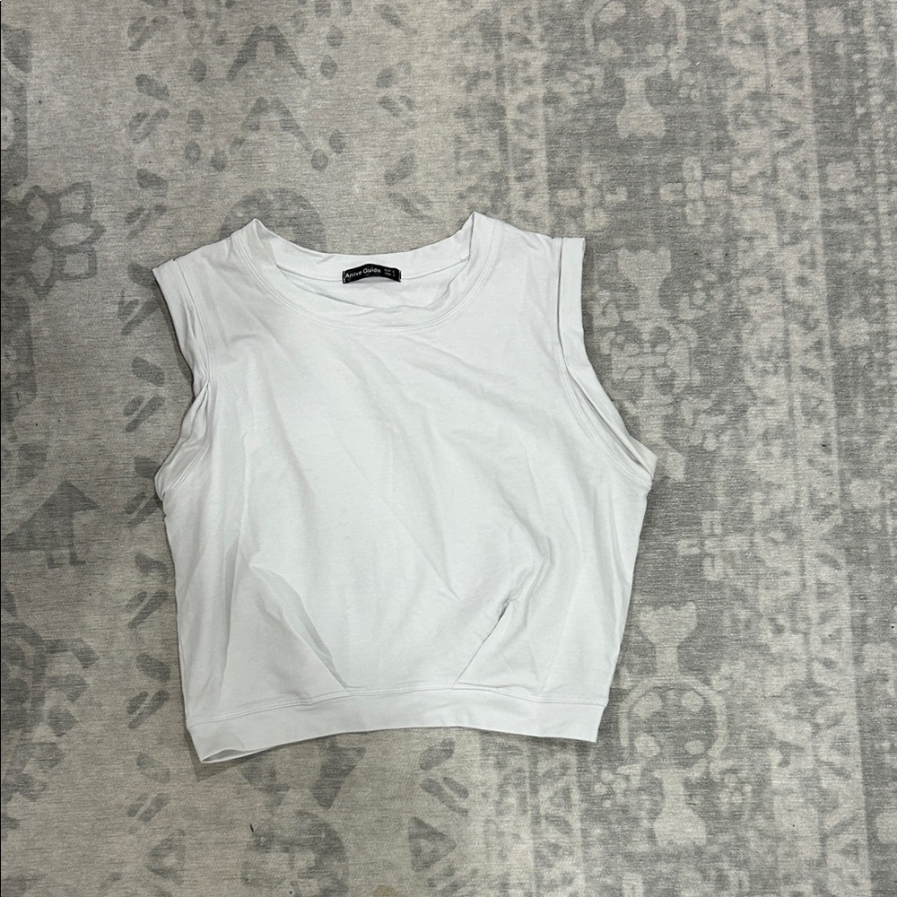 Elegant White Sleeveless Muscle Tee